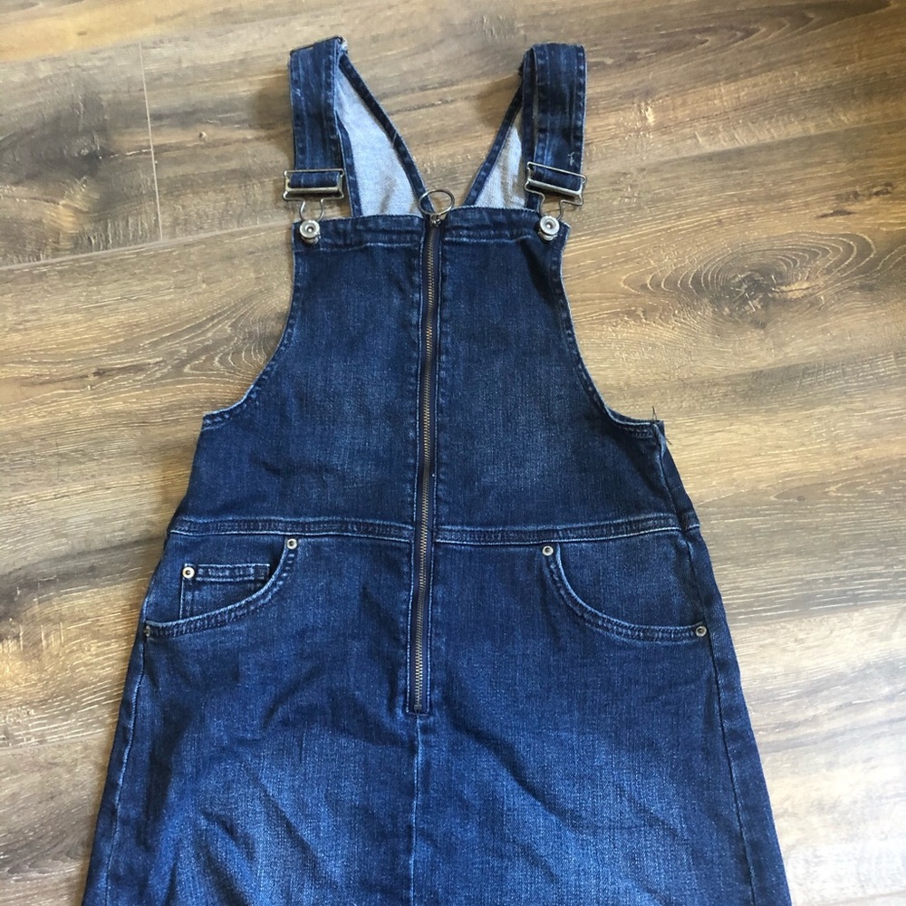Women’s overall dress!